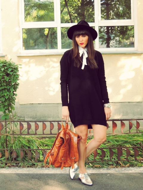 BACK TO SCHOOL TINUTA PULOVER TIP ROCHIE 10