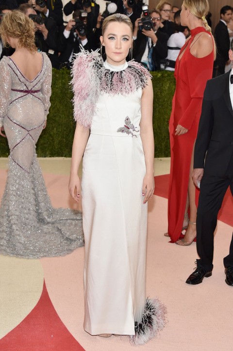 Met Gala 2016 covorul rosu Saoirse Ronan